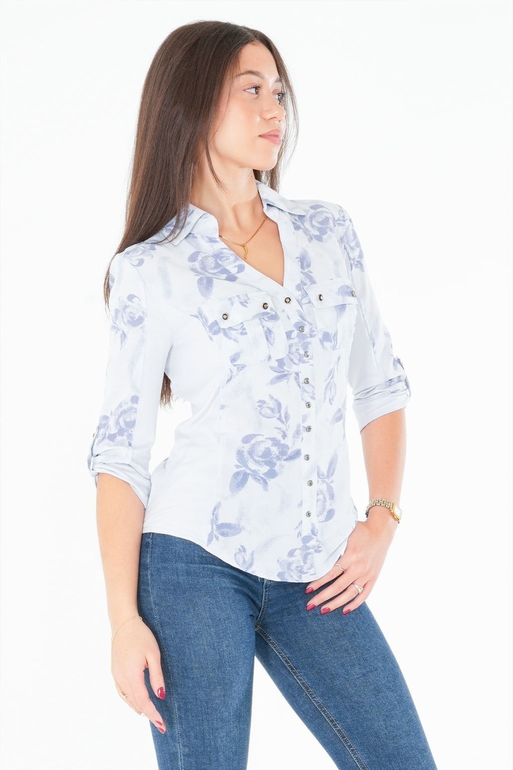Fitted blouse with pockets