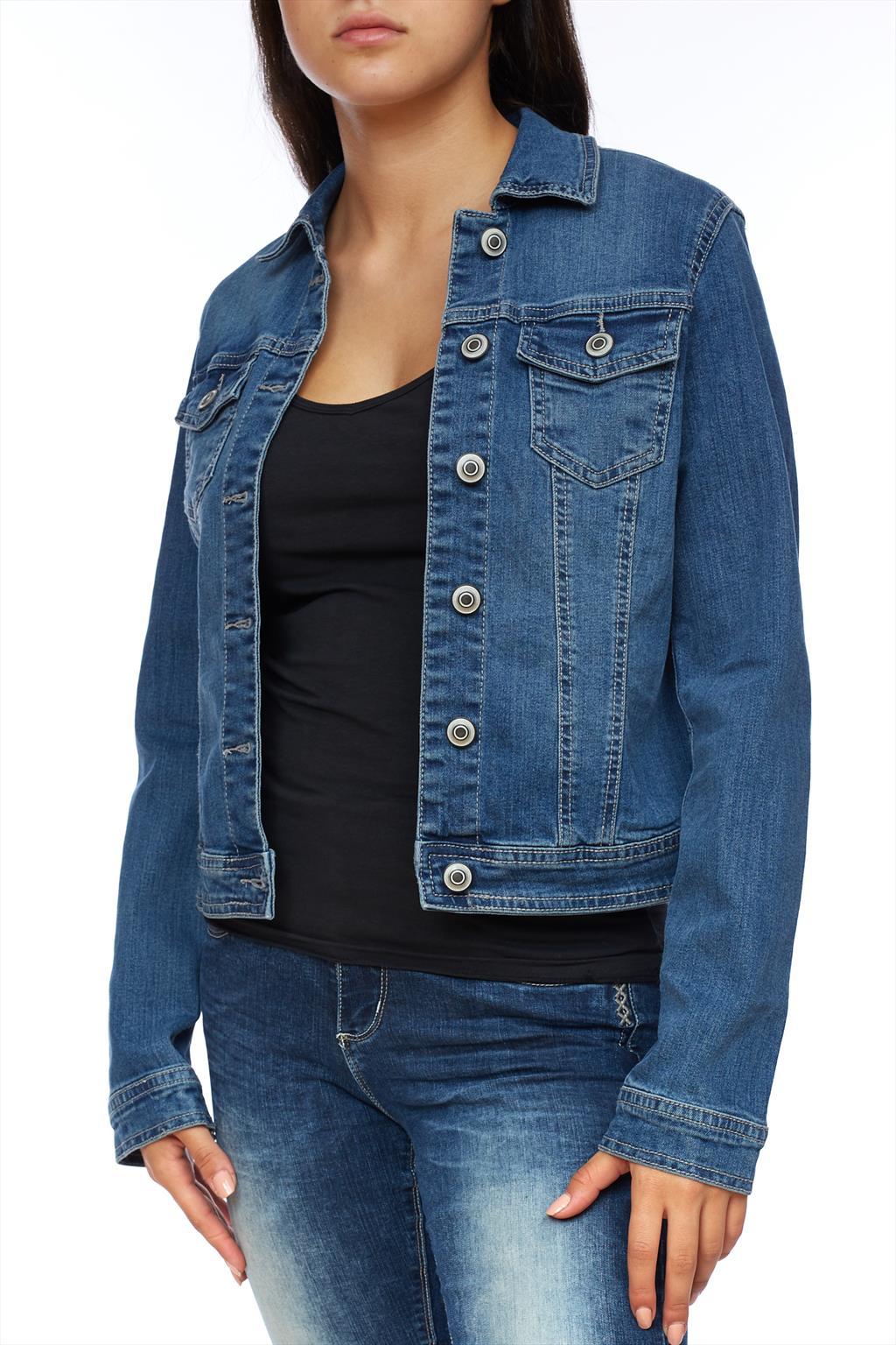 VESTE