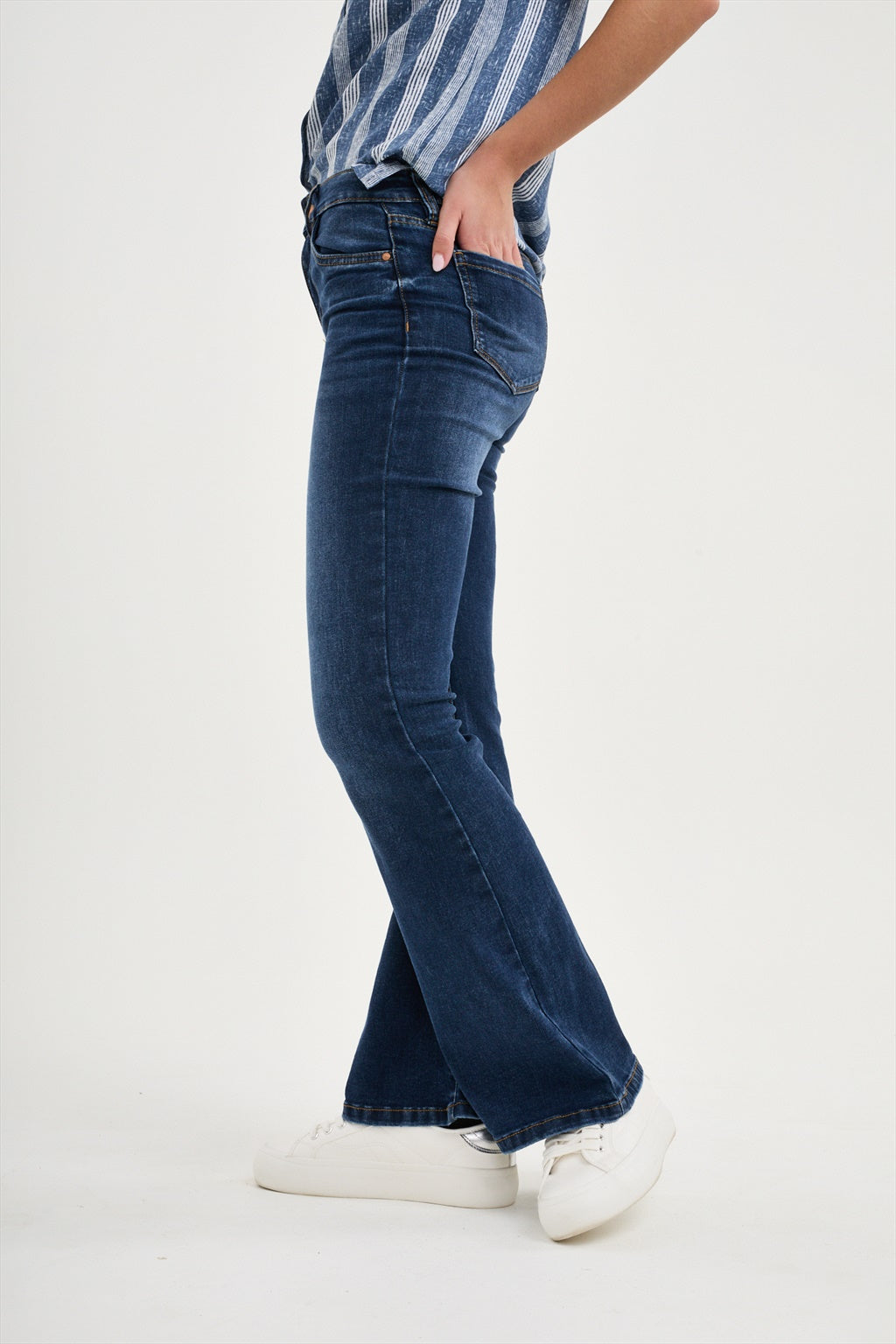 DENIM FLARE Le Jean Bleu