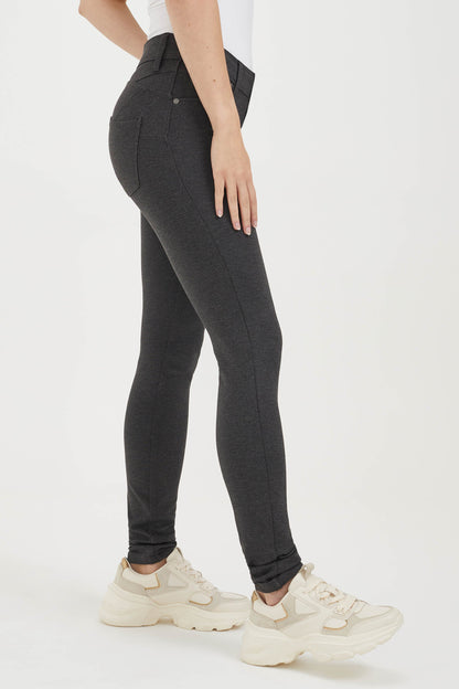 Pantalon skinny dans le PDR