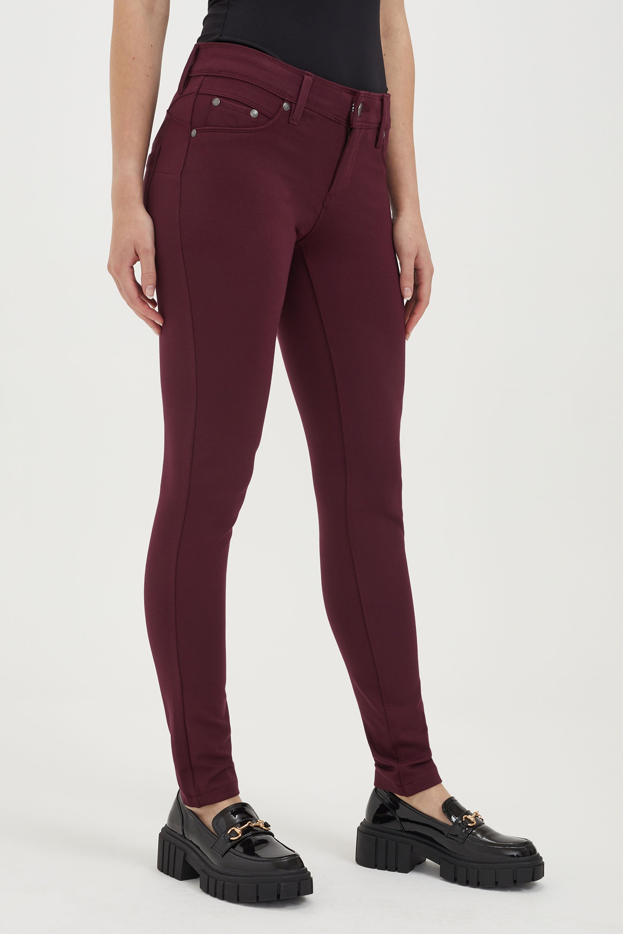 Pantalon skinny dans le PDR