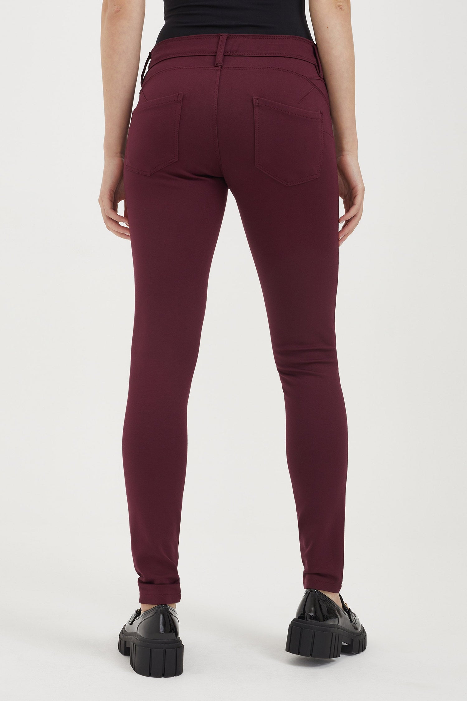 Pantalon skinny dans le PDR