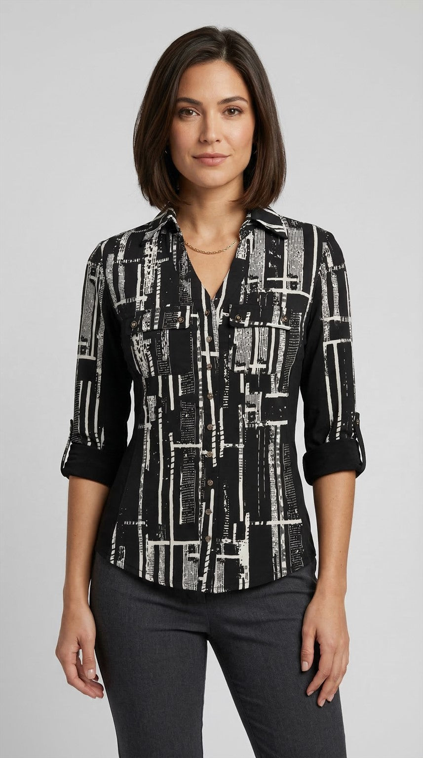 Fitted blouse with pockets