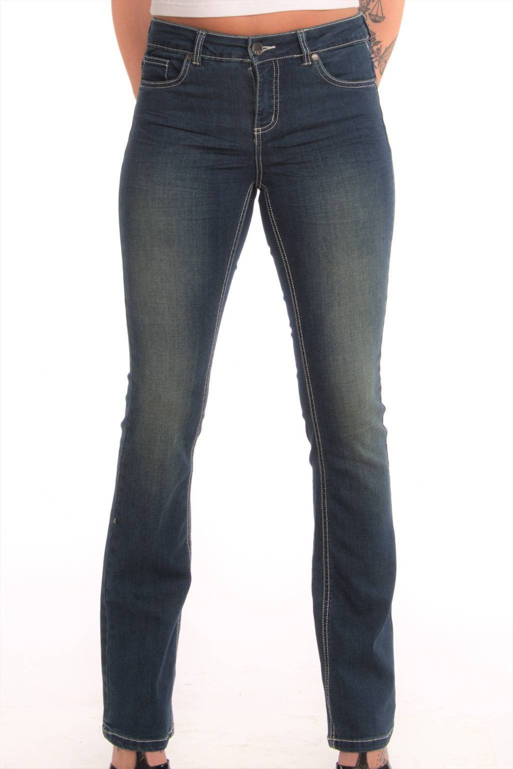 Sophie jeans with semi-flared leg