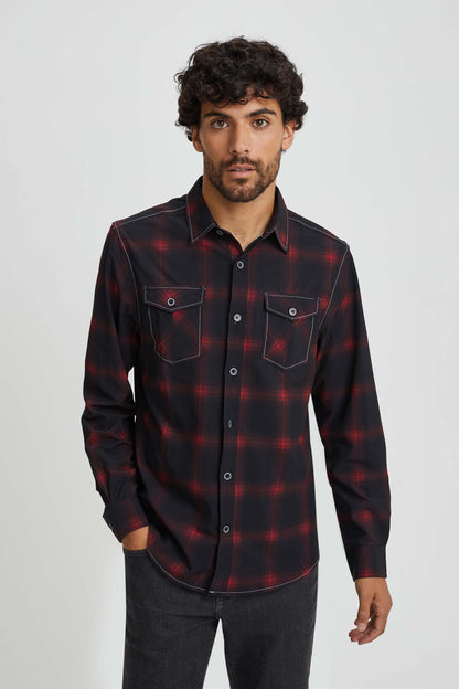 Shirt with contrasting seams