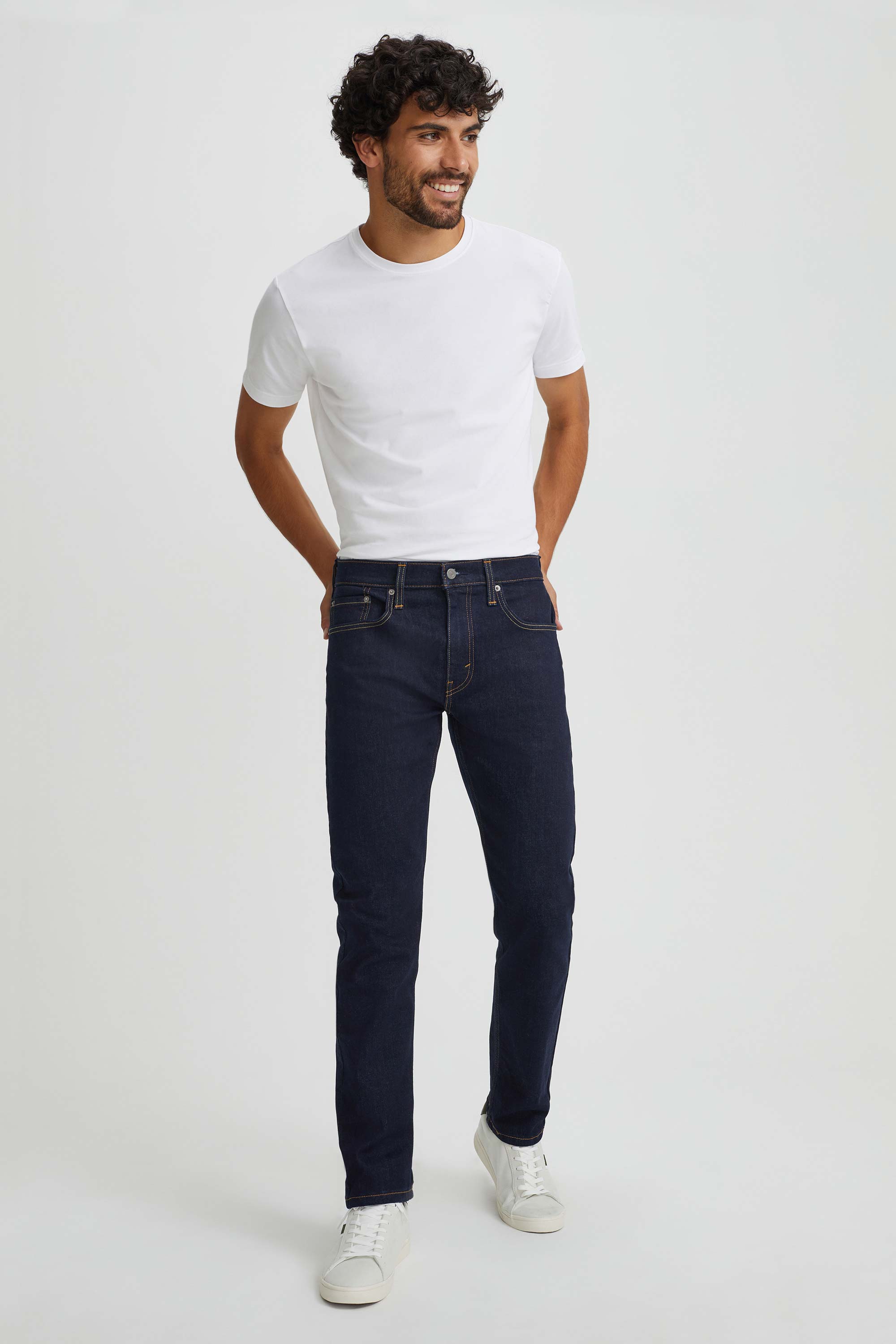 Mens levi's deals tapered leg jeans